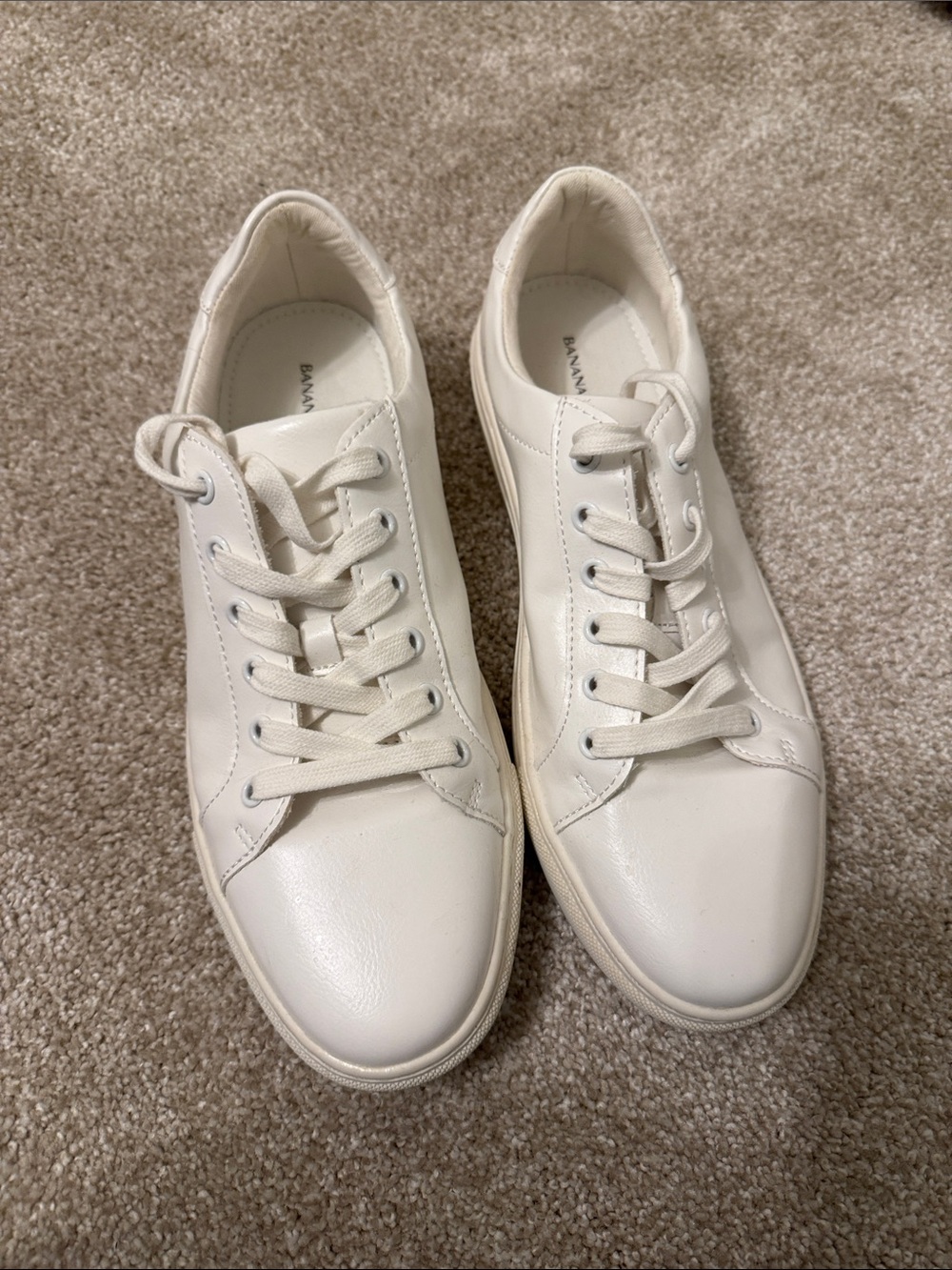 Banana Republic White Leather Low-Top Sneakers